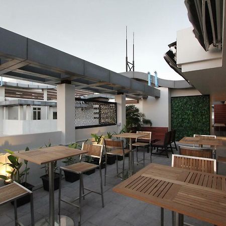 85 Soho Premium Residences Янгон Екстер'єр фото